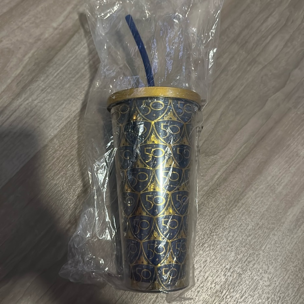 New Disney 50th Anniversary Tumbler Gold Lid Blue Straw‎ Tumbler